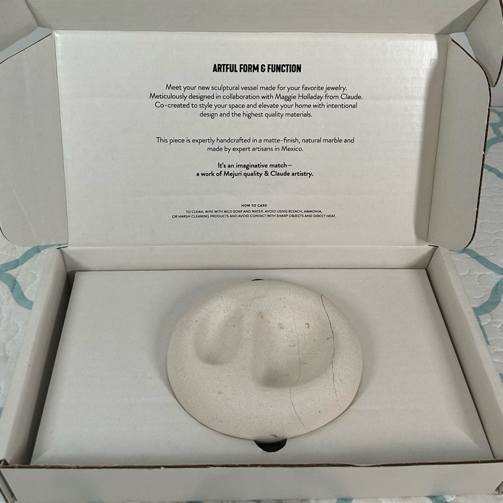 COPY - MEJURI X CLAUDE Collection Sculptural Vessel Jewelry Holder